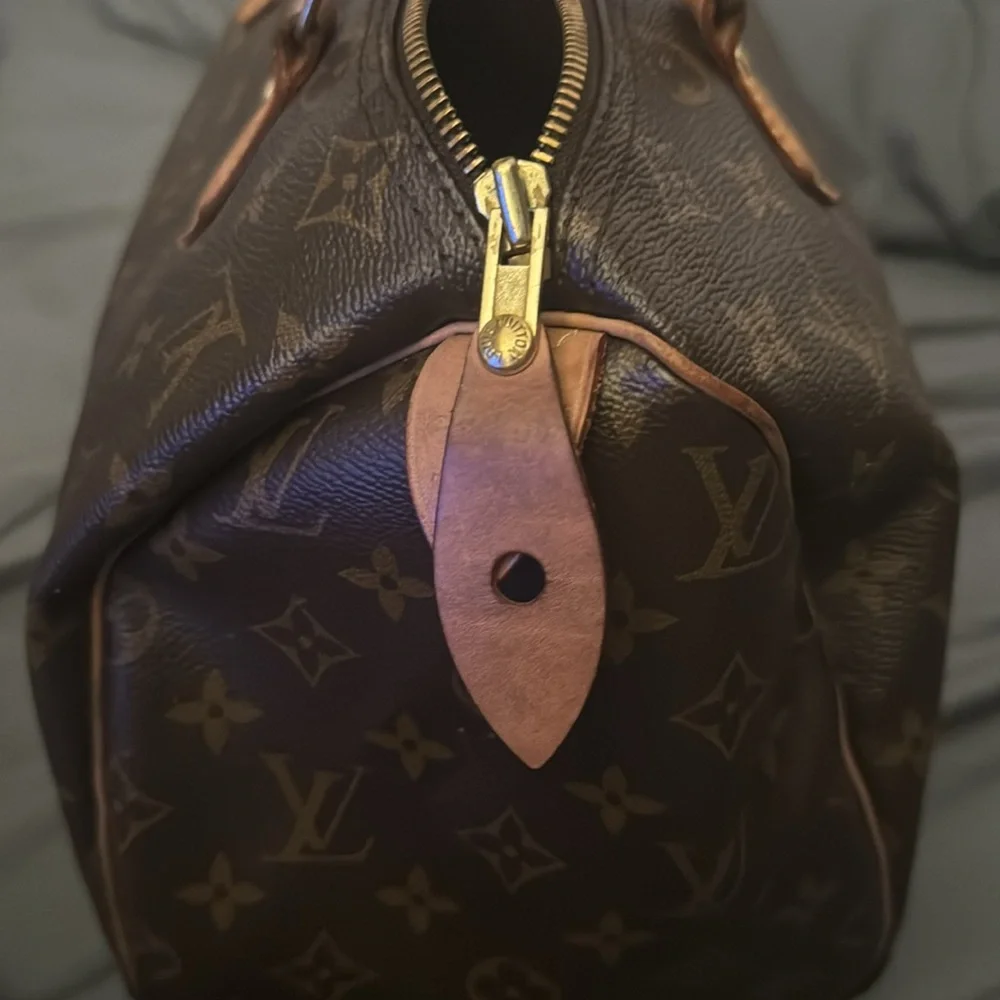 Louis vuitton speedy still in great condition only the handles needs replacing - Picture 4 of 4
